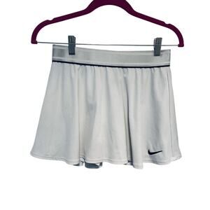 Nike flouncy tennis skirt